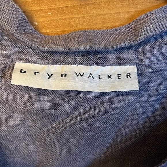 Bryn Walker Sleeveless Linen Shirt Womens Md Button Up Casual USA Blue summer - Picture 3 of 10